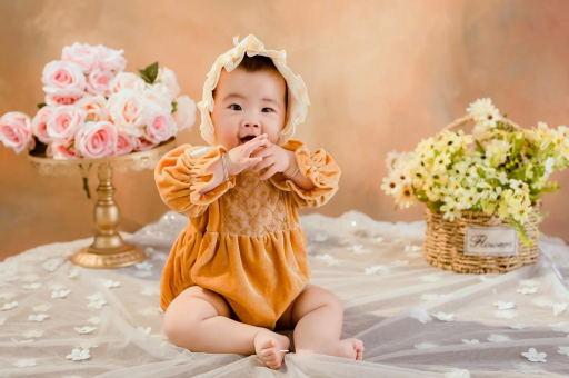 克孜勒苏柯尔克孜宝宝对妈妈的爱 克孜勒苏柯尔克孜宝宝对妈妈的爱